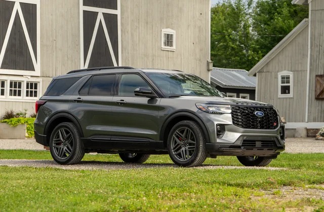 2025 ford explorer