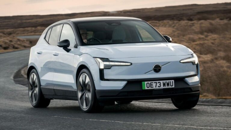 volvo ex30 2025